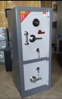 بمب تخفیف حراج همه رقم مدل گاوصندوق