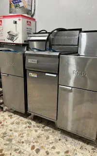 فروش لوازم فست فود(سوخاری)