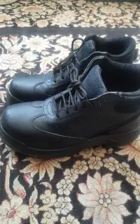 کفش کوهستان کاملا نو ش 44معاوضه باشماره 42