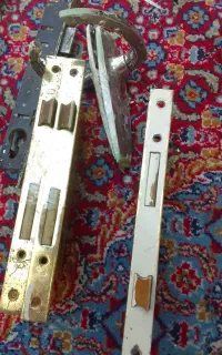 قفل ودستگیره کامل .قدیمی