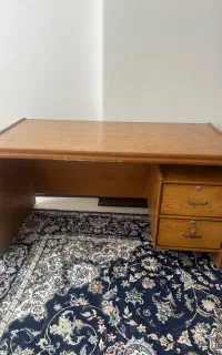 میز تحریر چوبی