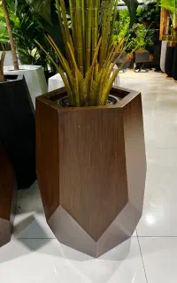 گلدان درختچه های مصنوعی