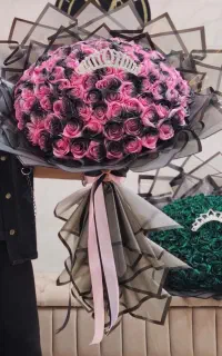 گل رز روبانی