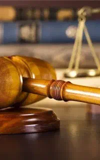 نیازمند وکیل کلاهبرداری پیش فروش خودرو