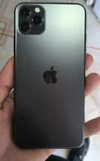 iPhone 11 pro max 64 gig