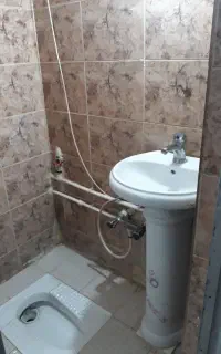 فروش و اجاره یک واحد آپارتمان۵۰متری۲واحدی.طبقه سوم
