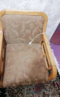 4صندلی چوبی