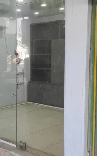 مغازه رو به خیابان استادیوم تختی