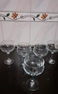گیلاس خوری