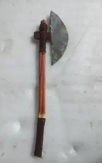تبر دست ساز