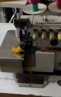 سردوز و چرخ راسته دوز