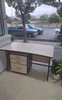 میز اداری تمیز