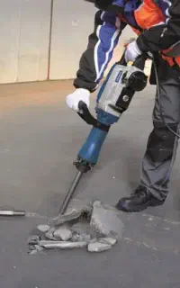 اوستا کار کار بلد تخریب بتن،سقف،دیوار با پیکور