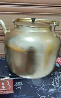کتری طلایی رنگ خیلی بزرگ نو