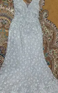 لباس سنگدوزی شده