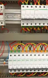 برقکار ساختمان و صنعتی-تعمیرات برق (سراسر اهواز)