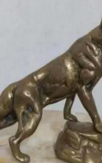 مجسمه برنجی