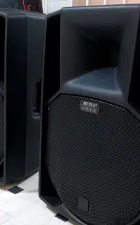 فروش rcf 715 mk5 نو و درحد