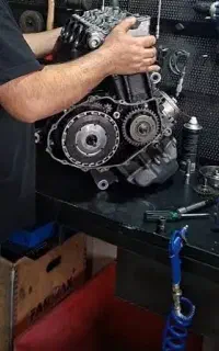 تعمیرگاه و قطعات موتور سیکلت