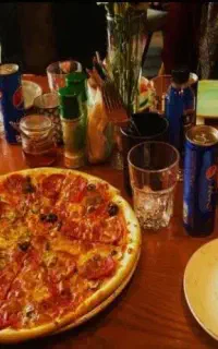 نیروی ترجیحا با سابقه کار برای فست فود