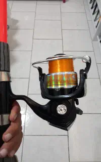 ست چوب وچرخ ماهیگیری