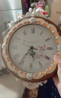 ساعت کلاسیک سالم