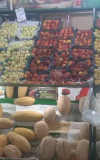 میز میوه فروشی