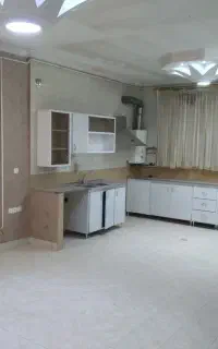 طبقه بالای مغازه