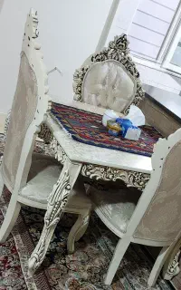 میز غذاخوری