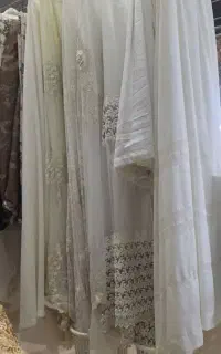 خشکشویی و رنگ لباس