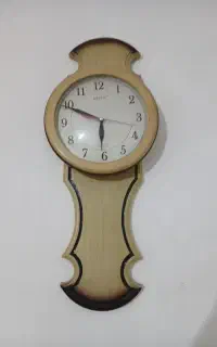 ساعت دیواری در حده نو