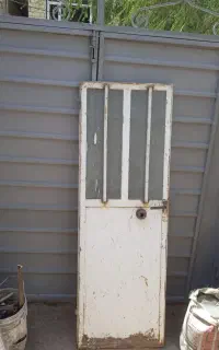 در انباری