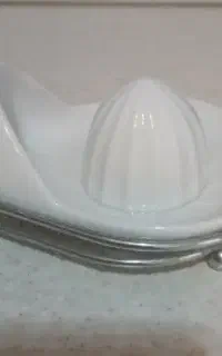 اب لیمو گیری دستی چینی سفید