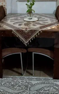 میز نهار خوری چهار نفره چوب