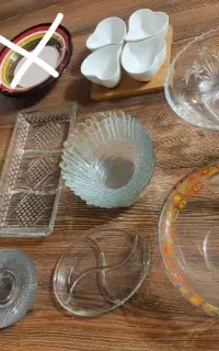 تعدادی ظروف آشپزخانه