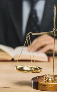 آگهی استخدام کارآموز رشته حقوق یا وکالت