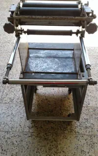 خمیر پهن کن
