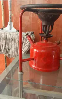 چرخ خیاطی چراغ گازی قدیمی کاملا سالم وچرخ نخ ریسی