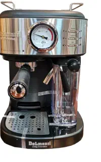 اسپرسو ساز دلمونتی مدل DL 600