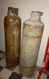 دو عدد کپسول 33کیلو