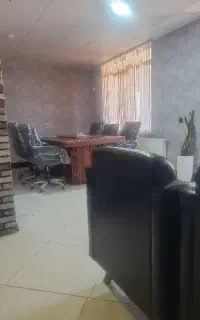 استخدام منشی خانم