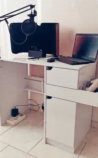 میز تحریر برند بولج باکیفیت و تماما MDF