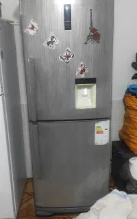 یخچال فروشی