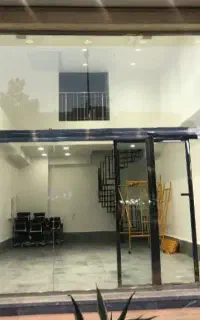 تجاری ۸۵ متری بر طالقانی شرقی