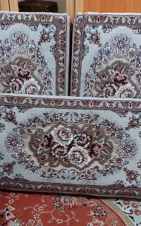 پشتی فرشی