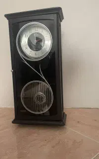 ساعت دیواری چوبی
