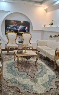 مبل سلطنتی ۹ نفره با میز و عسلی