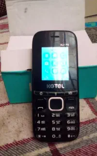 یک عدد گوشی ساده دو سیم کارت رم خور