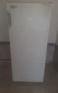 یخچال آزمایشی درجه یک در حد نو