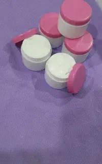 کرم وی ای پی روشن کننده صورت وبدن